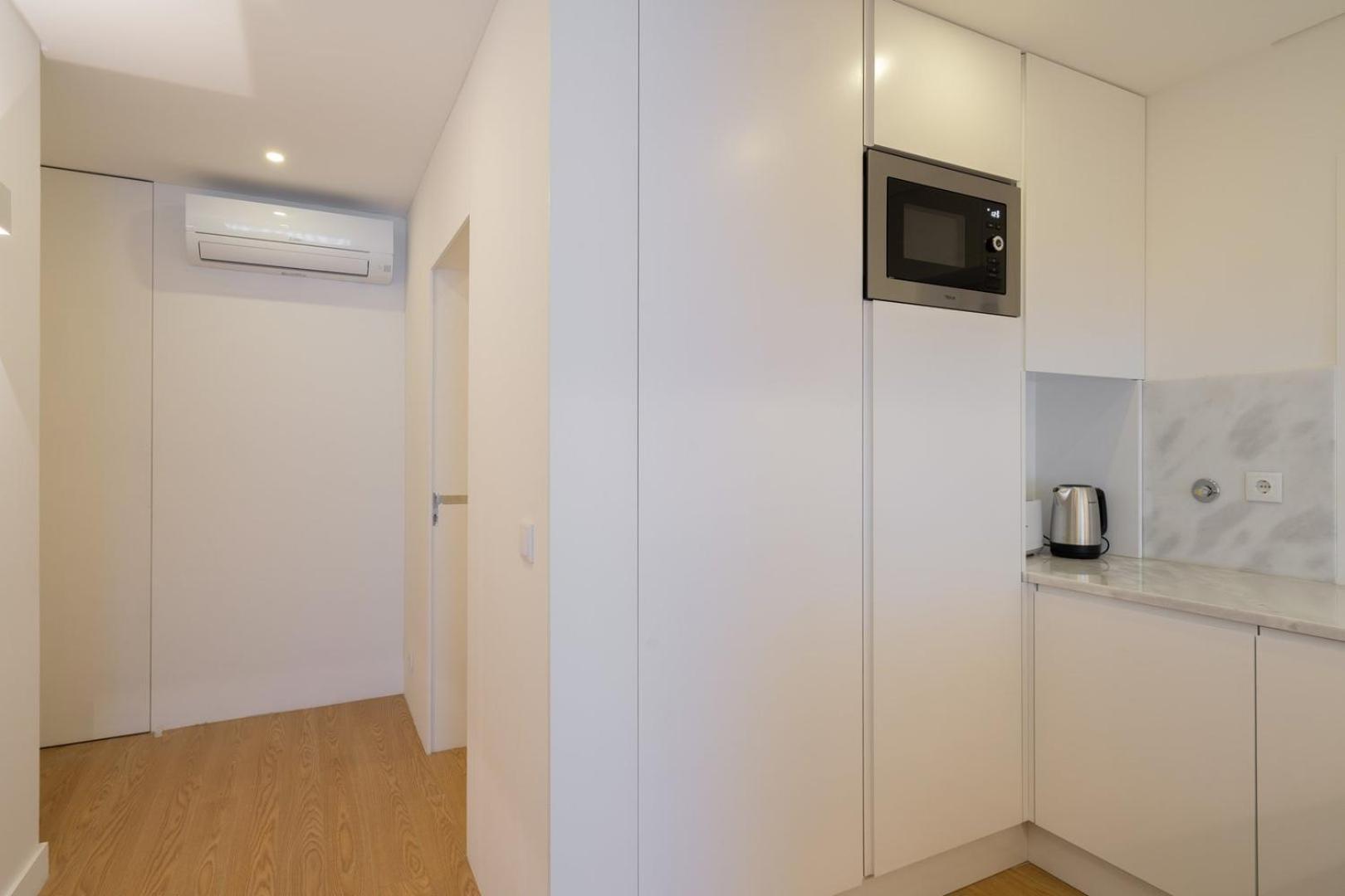 GuestReady - Modern 2-Bedroom Apartment in Cedofeita Porto Exterior foto