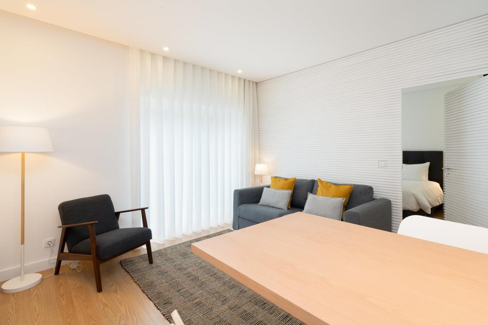 GuestReady - Modern 2-Bedroom Apartment in Cedofeita Porto Exterior foto